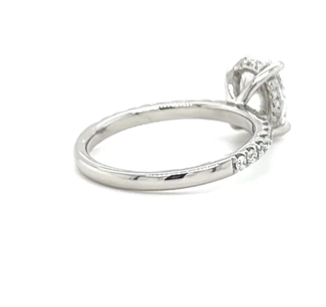 CERTIFIED PLATINUM OVAL DIAMOND HIDDEN HALO AND DIAMOND BAND ENGAGEMENT RING 1.25ct