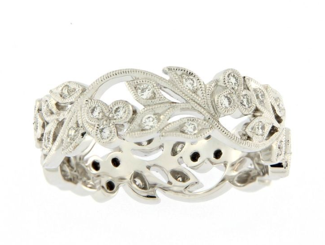 UNGAR & UNGAR SPRING BLOSSOM RING 18ct White gold and Diamond