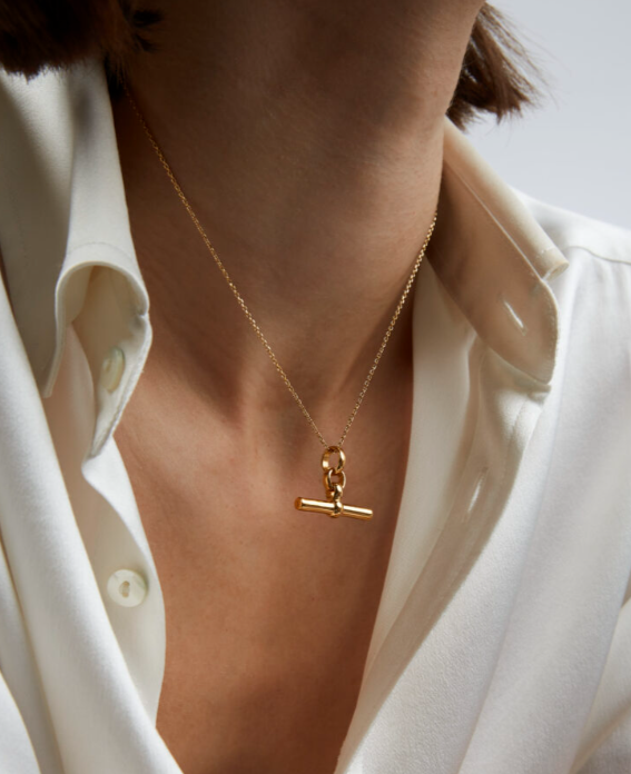 Tilly Sveaas Small Gold T-Bar On Trace Chain