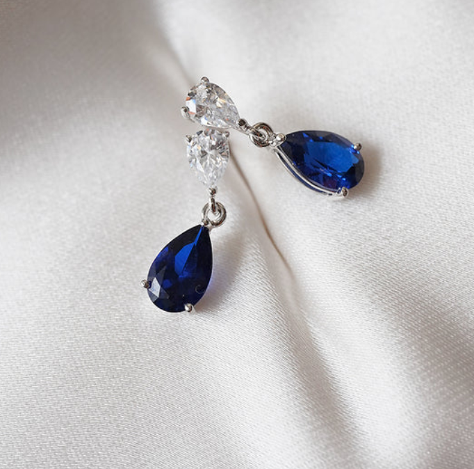 CARAT LONDON Arabella Baby Earrings Sapphire Sterling Silver