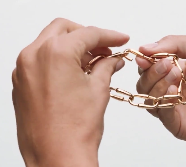 PDPAOLA LOOP CHAIN BRACELET