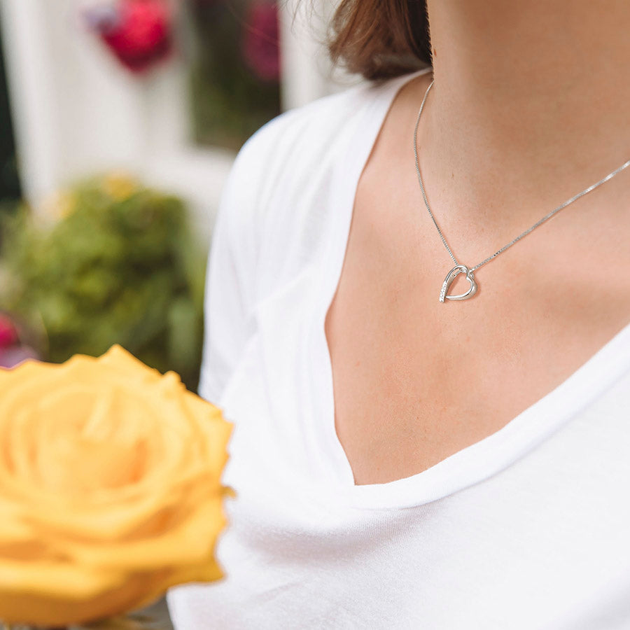 Hot Diamonds Romantic Silver Pendant | DP100 | by Hooper Bolton