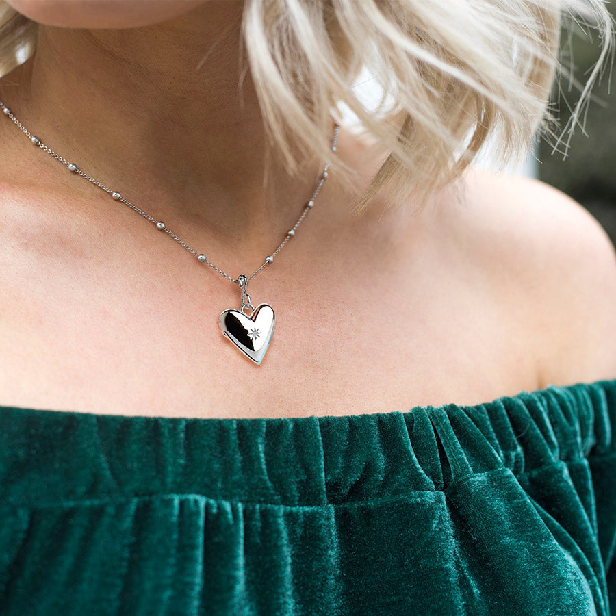 Hot Diamonds Small Heart Silver Locket (DP142) | Hooper Bolton