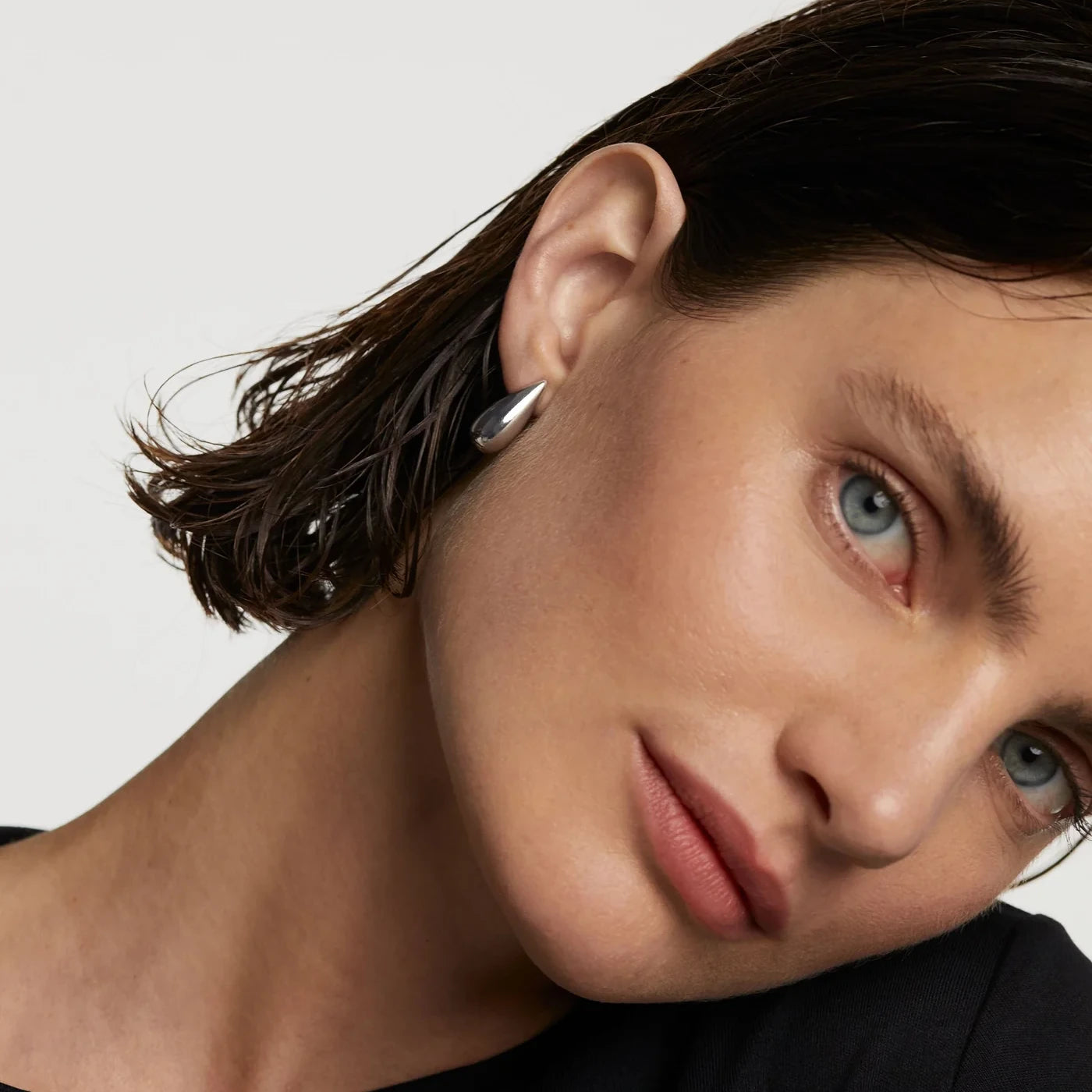 PDPAOLA | Large Sugar Silver Hoops Earrings | AR02-881 | designer earrings by Hooper Bolton