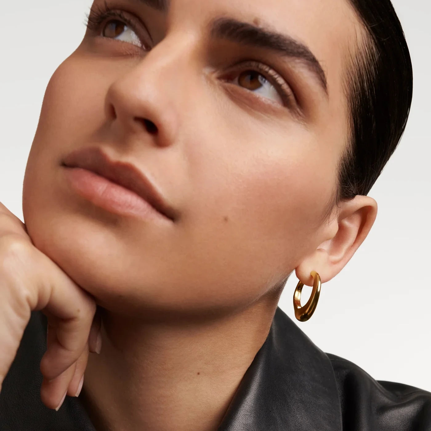 PDPAOLA | Riba Hoops Earrings | AR01-B66 | designer earrings by Hooper Bolton