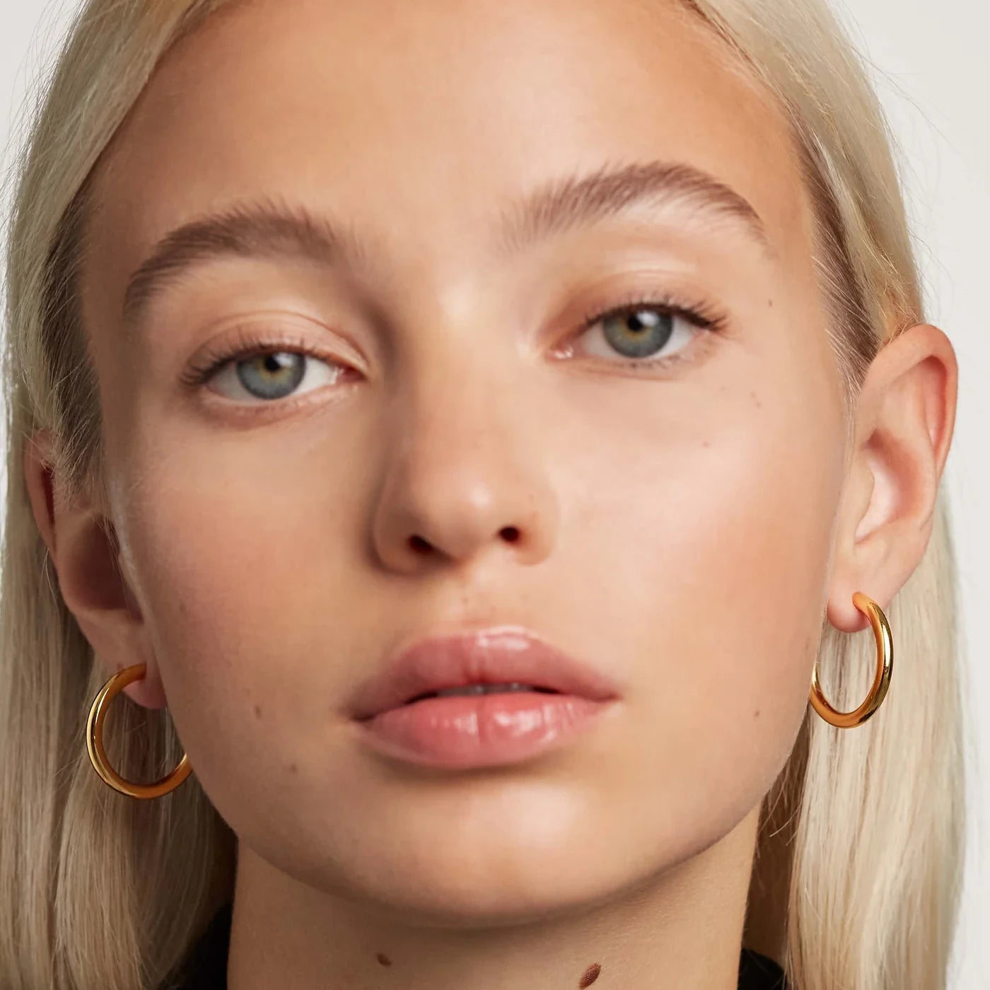 PDPAOLA | Supreme Cloud Earrings | AR01-338 | designer earrings by Hooper Bolton