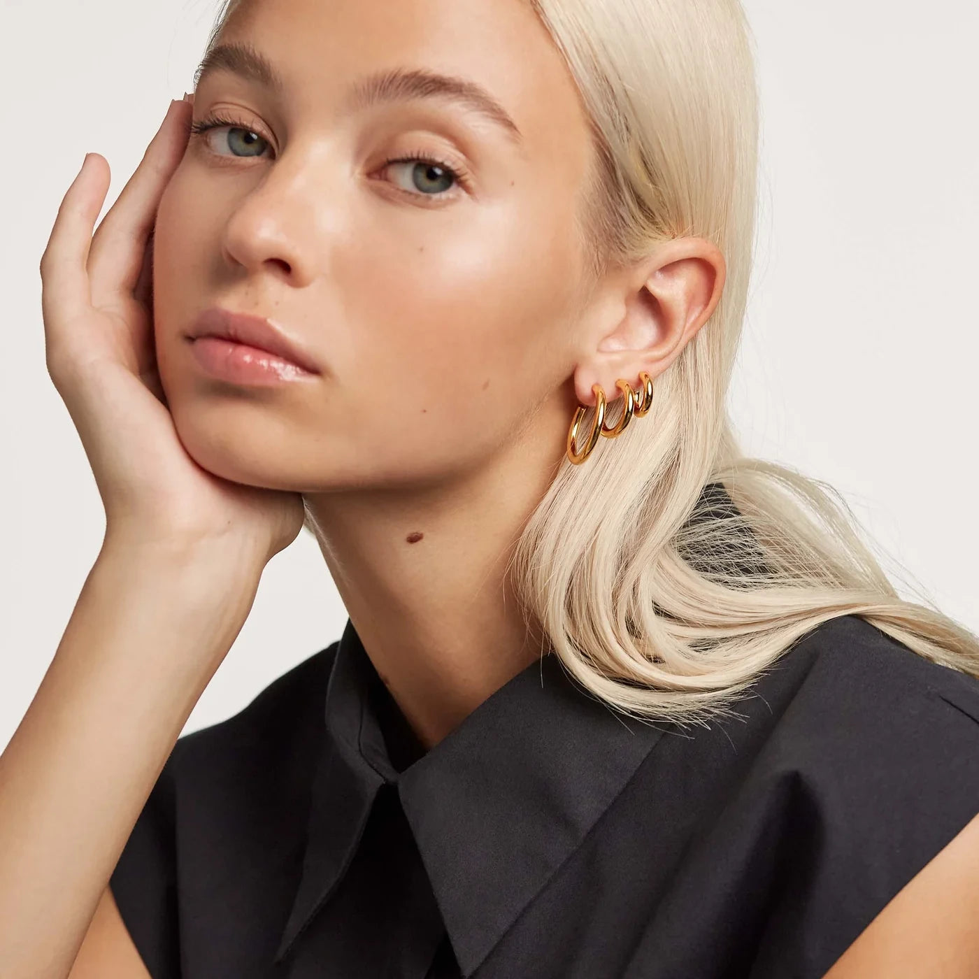 PDPAOLA | Supreme Cloud Earrings | AR01-338 | designer earrings by Hooper Bolton