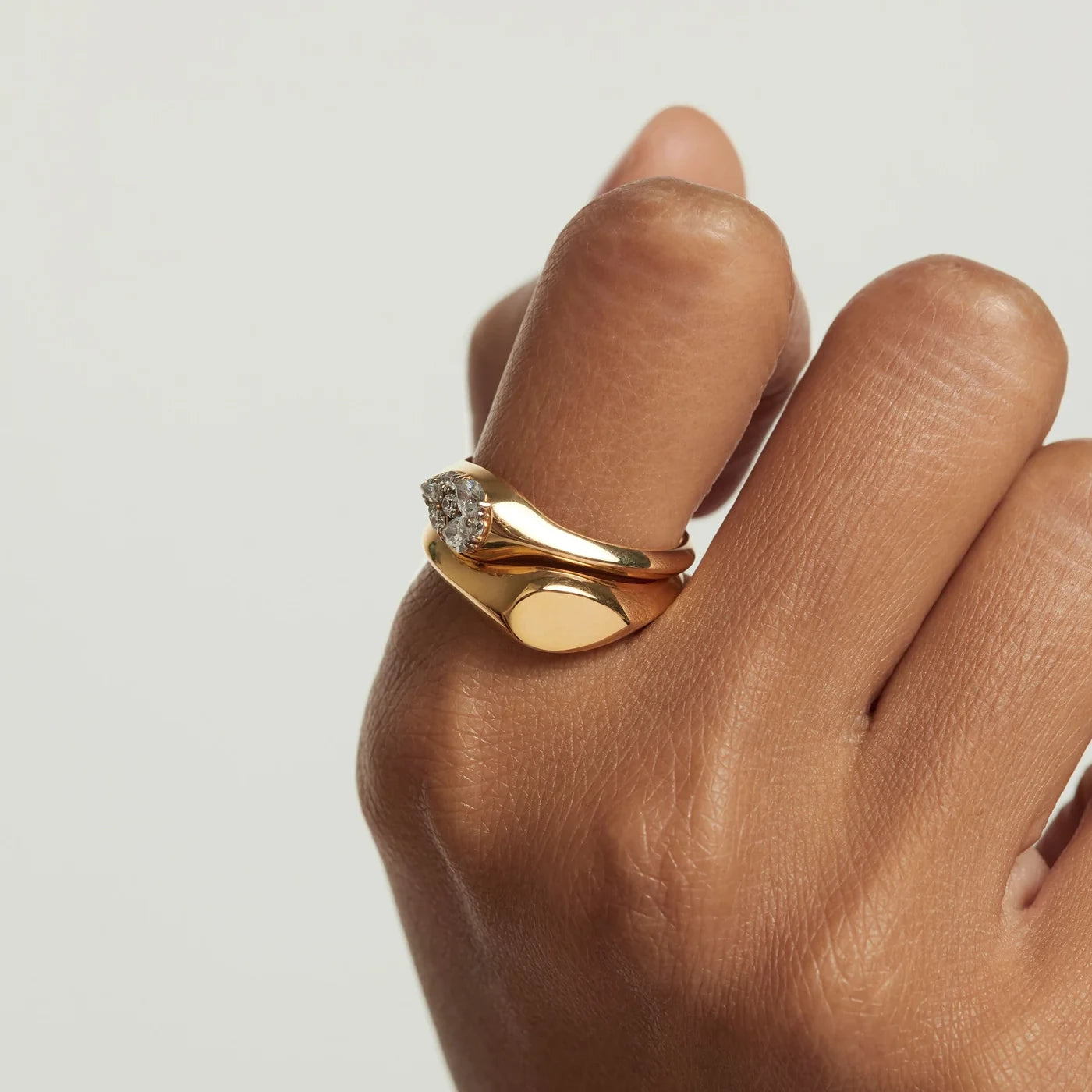 PDPAOLA | Vanilla Stamp Ring | AN01-A51 | designer rings by hooper-bolton
