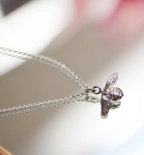 Load image into Gallery viewer, Catherine Zoraida Silver Little Bee Pendant

