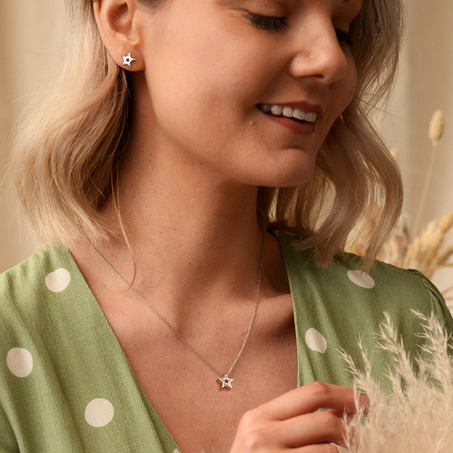 Hot Diamonds Amulet Star Pendant | DP722 | by Hooper Bolton