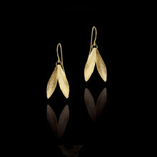 Load image into Gallery viewer, Catherine Zoraida GOLD DOUBLE LEAF EARRINGS
