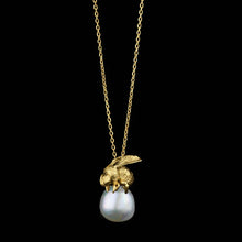 Load image into Gallery viewer, Catherine Zoraida GOLD HONEYBEE AND MOONLIGHT PEARL PENDANT
