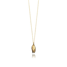 Load image into Gallery viewer, Catherine Zoraida GOLD MUSSEL SHELL AND PEARL PENDANT 28 INCH CHAIN

