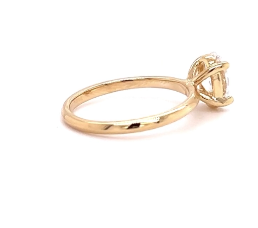 CERTIFIED 18ct GOLD OVAL DIAMOND ENGAGEMENT RING 0.90ct