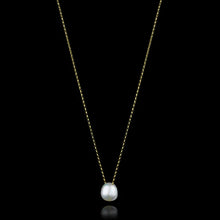 Load image into Gallery viewer, Catherine Zoraida 9ct Solid GOLD MOONLIGHT PEARL PENDANT
