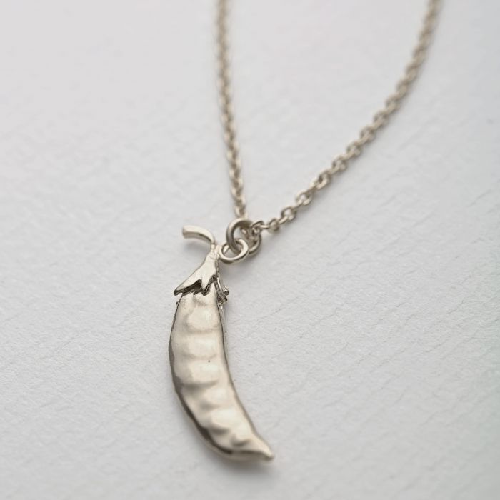 Alex Monroe - Peapod Necklace